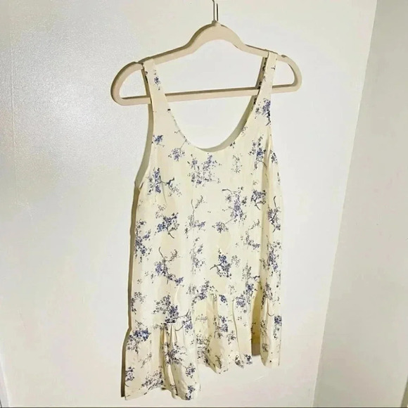 & Other Stories Floral Dropped Waist Silk Top Blue and White - Picture 5 of 5